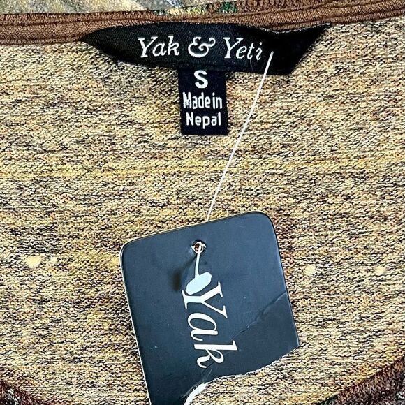 NWT Yak & Yeti Floral Front Pocket 3/4 Sleeve Tunic Small - Picture 9 of 11